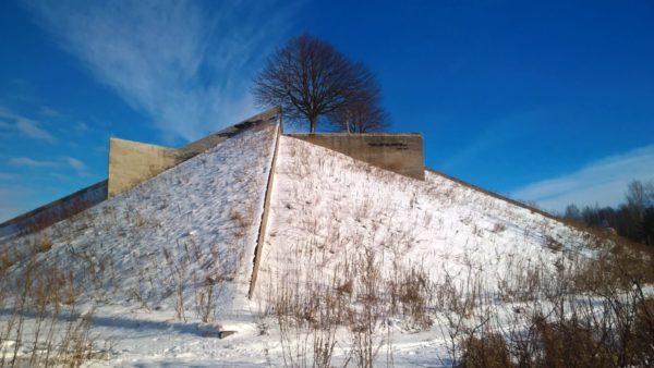 Холм Славы на Ивановских порогах