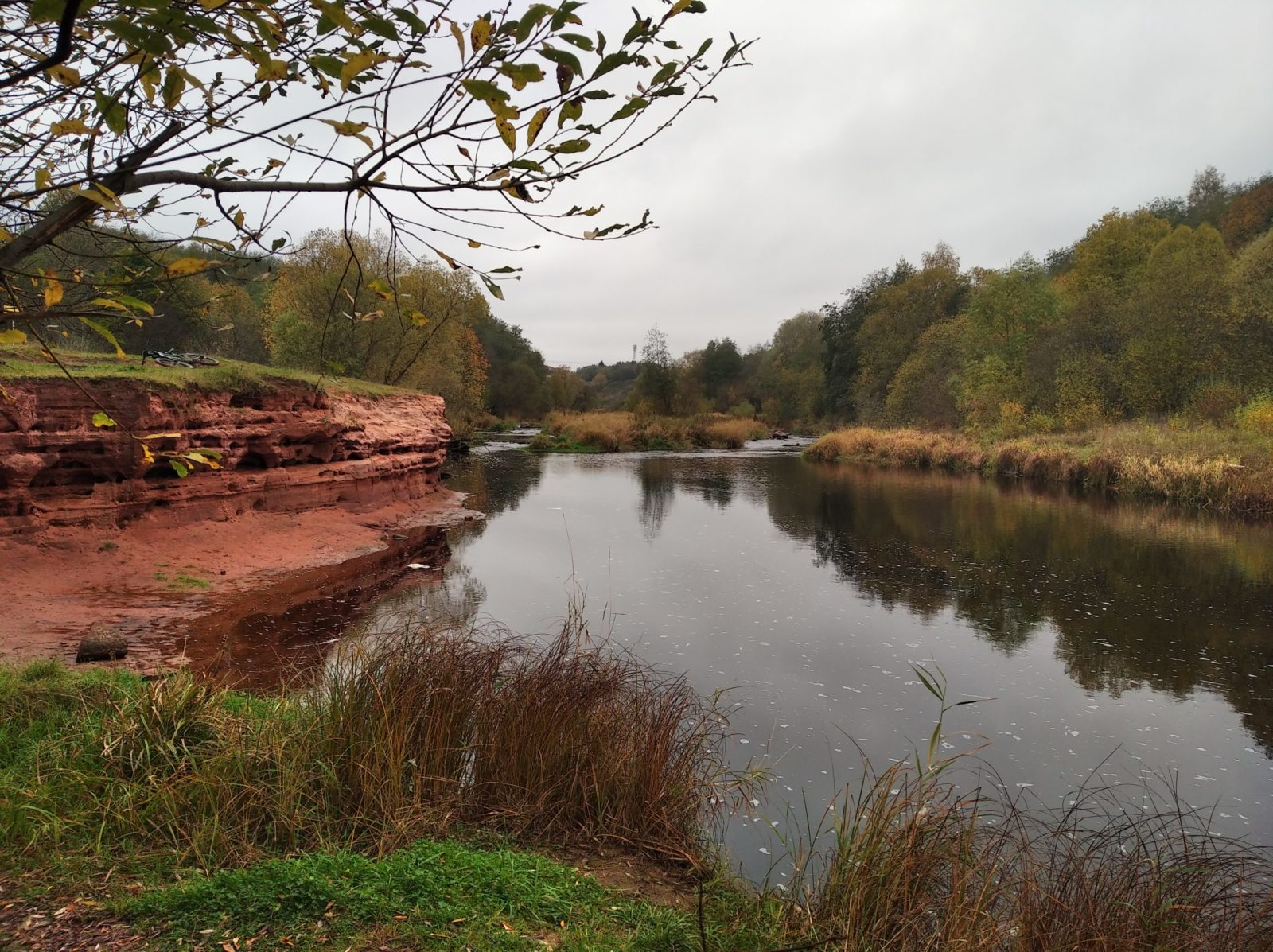 Осенняя пещерно-водопадная велопрогулка в Саблино и паровоз