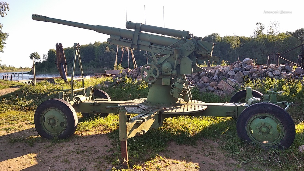 85-мм зенитка КС 12 в Кобоне